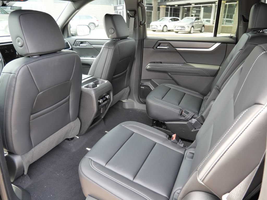 New 2026 GMC Acadia Elevation w/ Black Edition AWD/4WD image 33