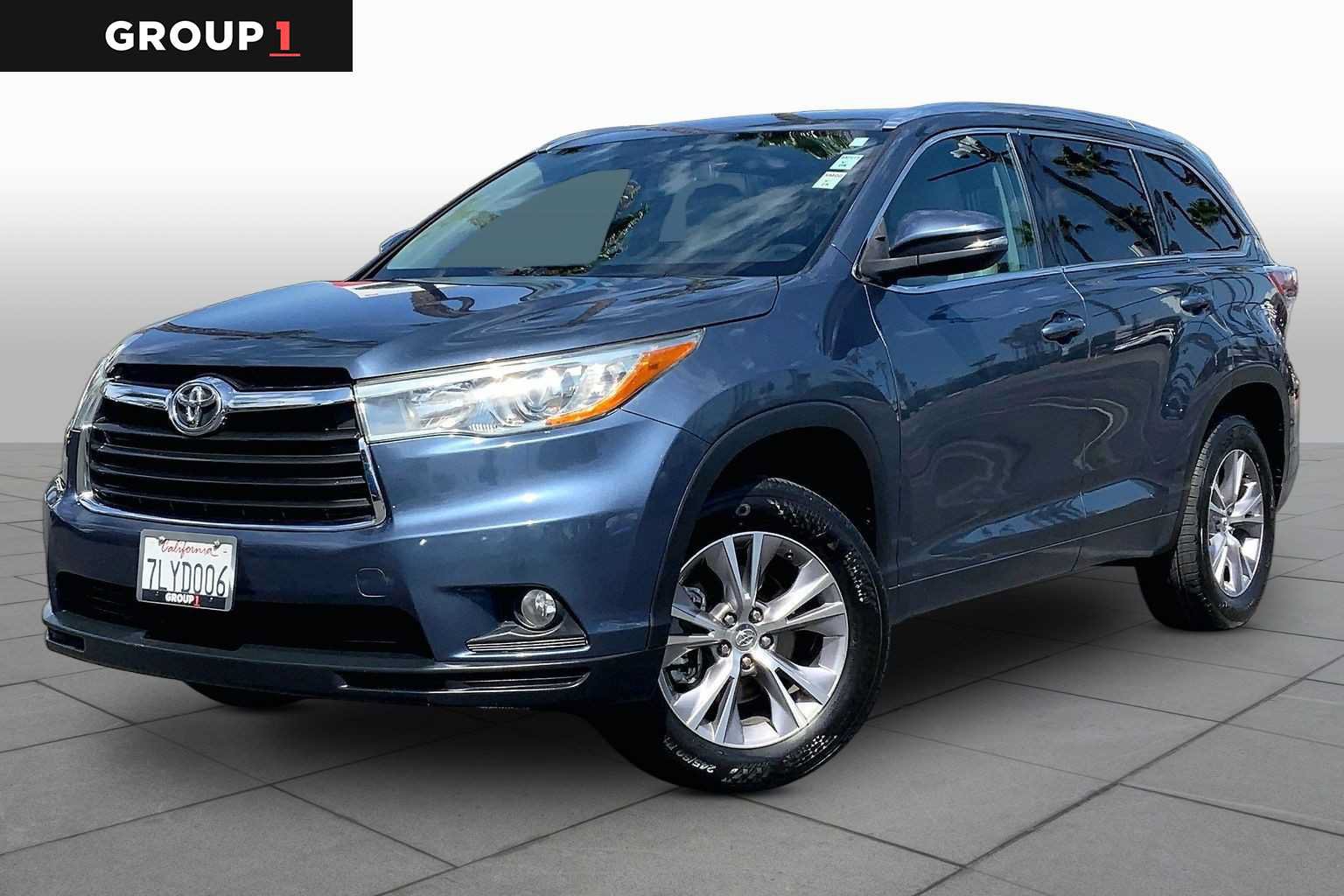 Used 2015 Toyota Highlander XLE FWD video 1