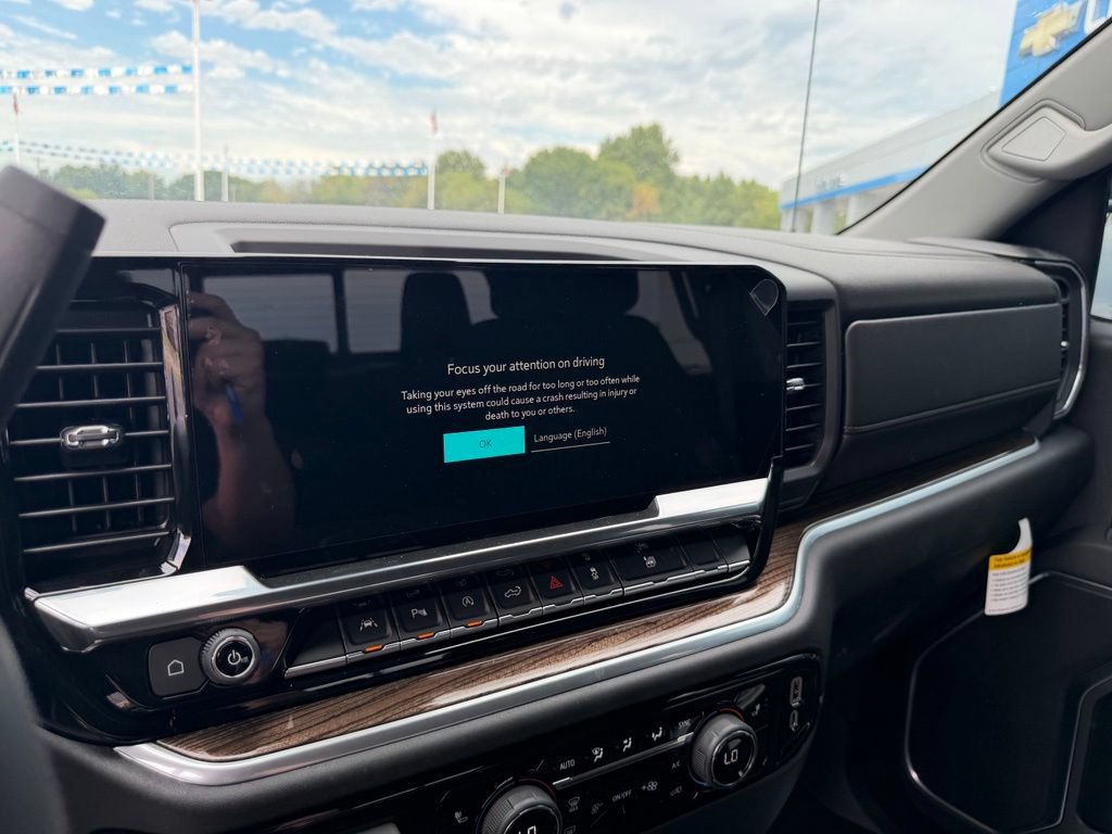 New 2026 Chevrolet Silverado 1500 LT w/ All Star Edition Plus AWD/4WD image 9