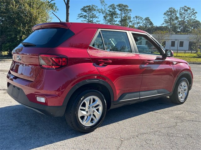 Used 2023 Hyundai Venue SE image 6