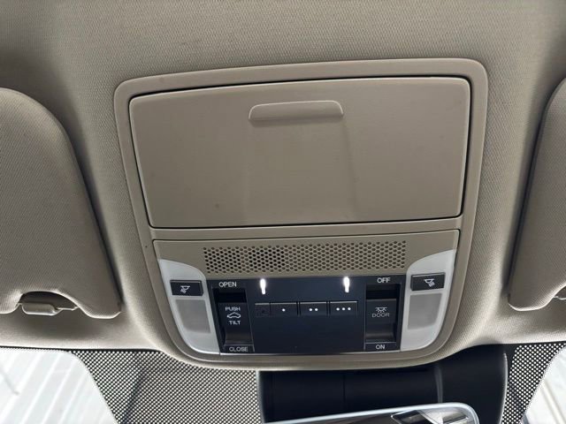 Used 2019 Acura TLX V6 SH-AWD image 27