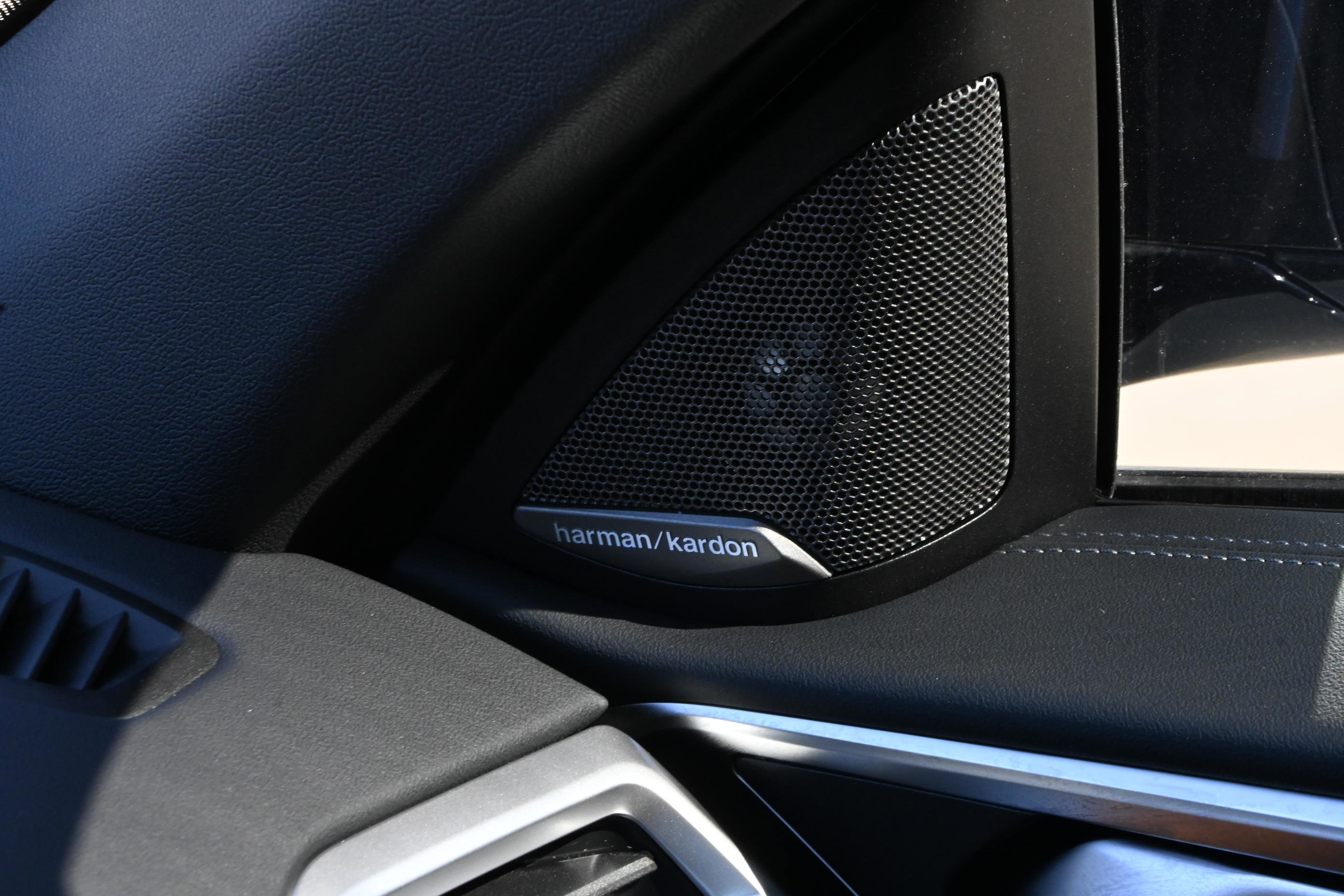 New 2026 BMW M440i Convertible image 24