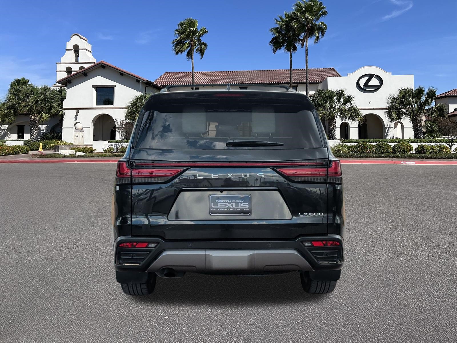 Used 2022 Lexus LX 600 4WD w/ Appearance Package image 3