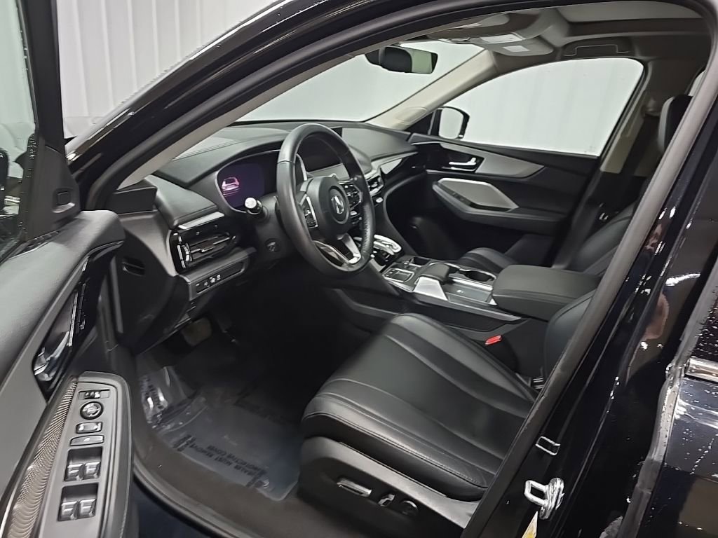 Used 2023 Acura MDX SH-AWD image 29
