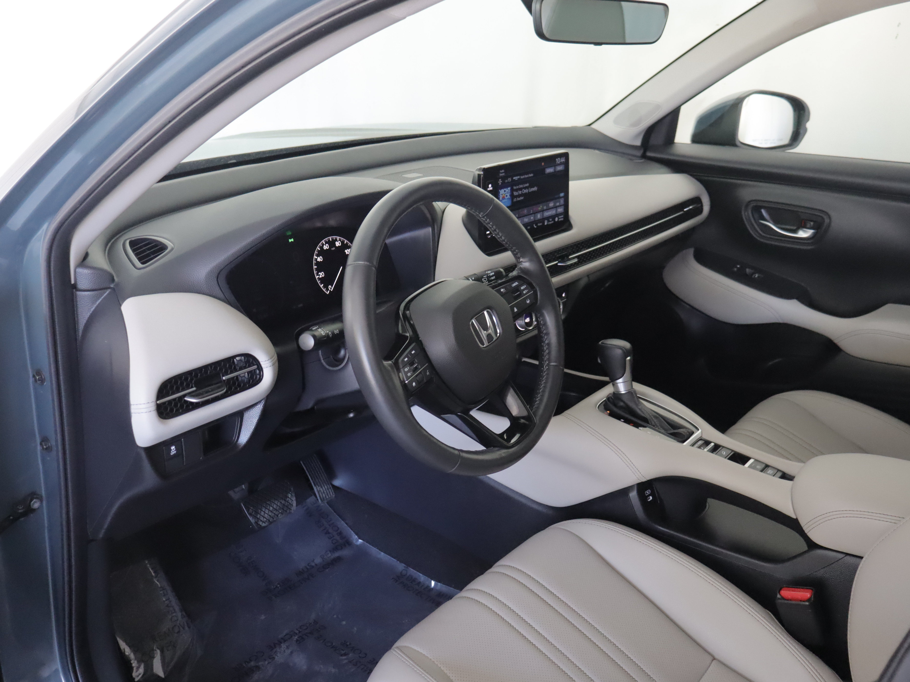 Used 2024 Honda HR-V EX-L image 11