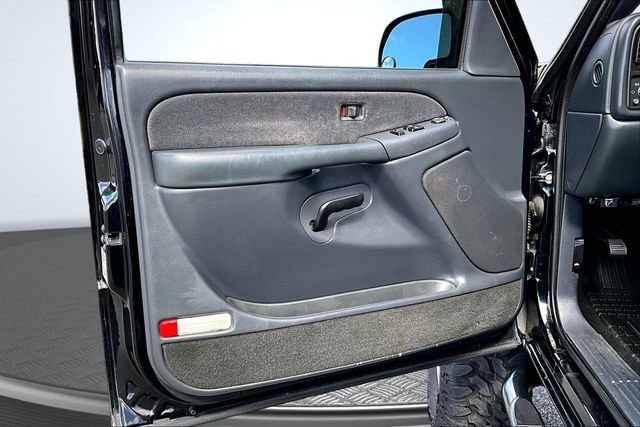 Used 2002 Chevrolet Silverado 2500 LS AWD/4WD image 16