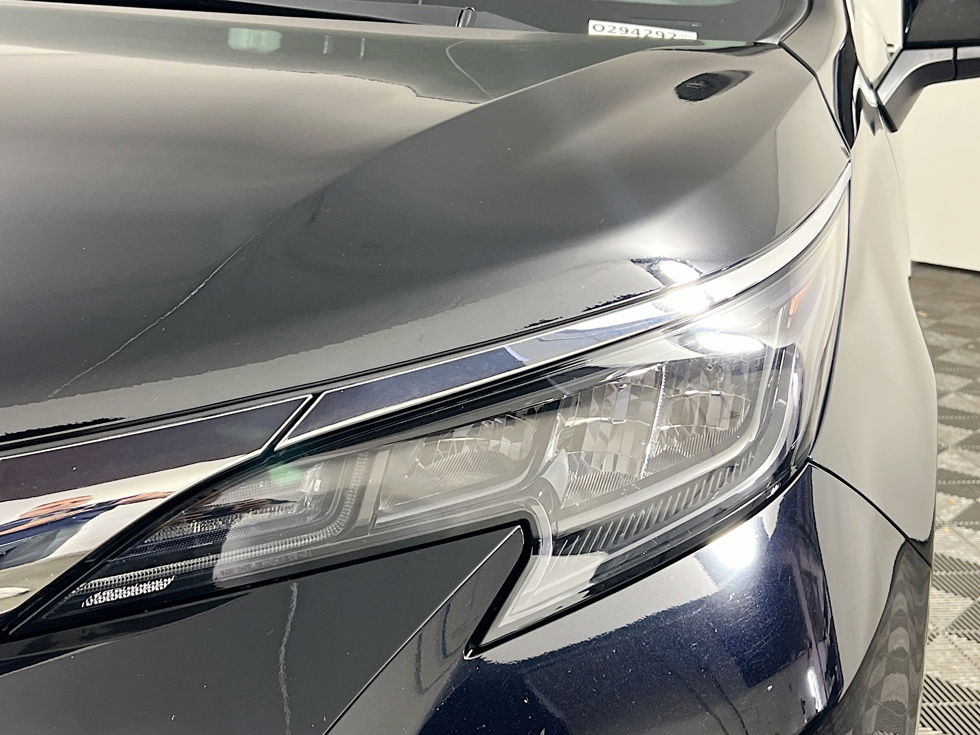 Used 2026 Toyota Sienna XLE FWD image 11