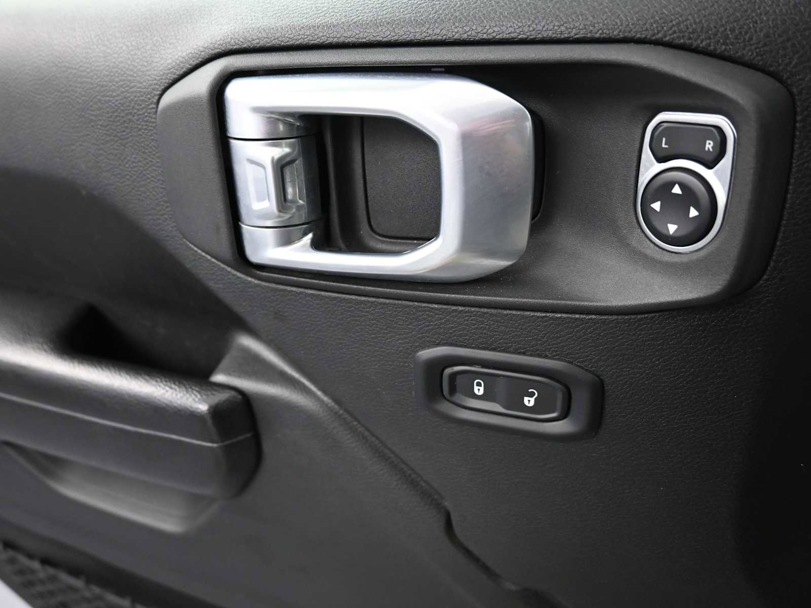 Used 2022 Jeep Wrangler Unlimited Sport AWD/4WD image 18
