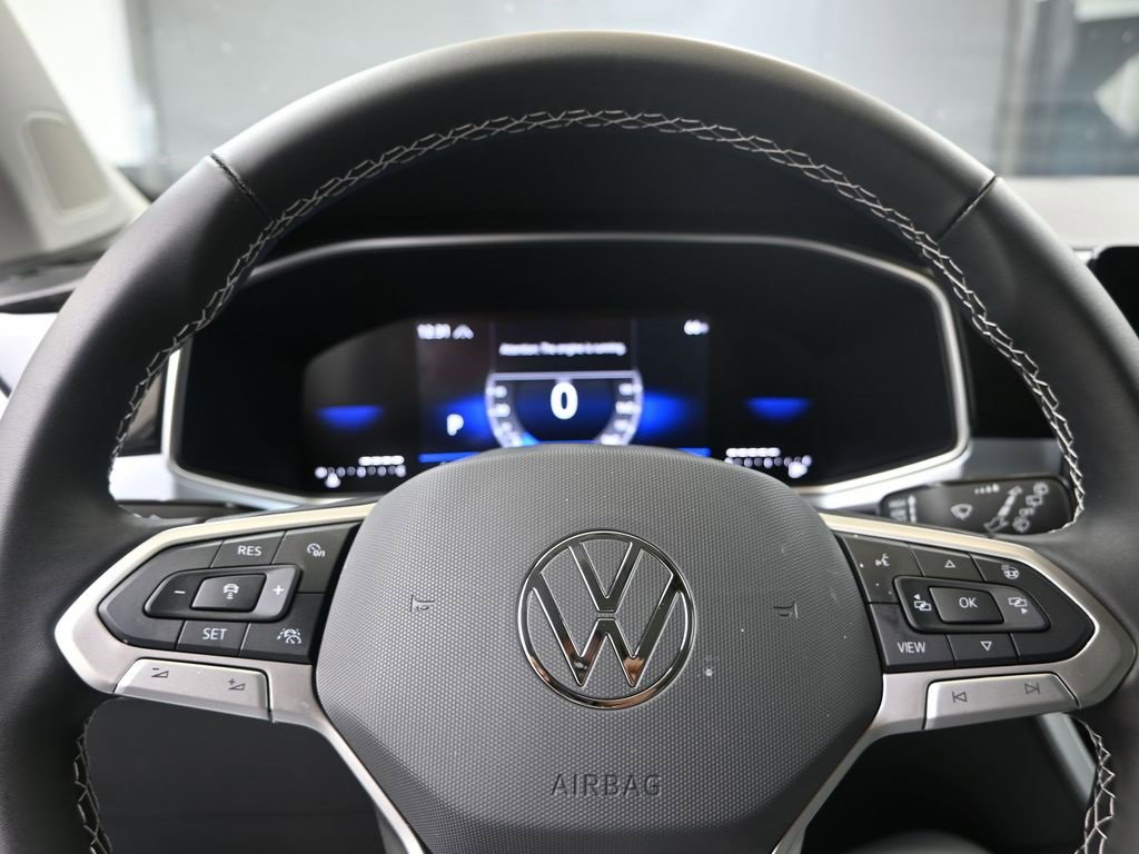 New 2025 Volkswagen Taos SE image 23