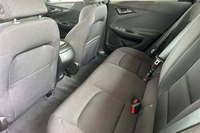 Used 2023 Chevrolet Malibu LS FWD image 13