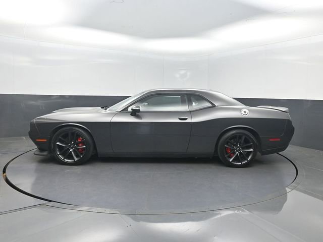 Used 2022 Dodge Challenger GT w/ Performance Handling Group RWD image 2