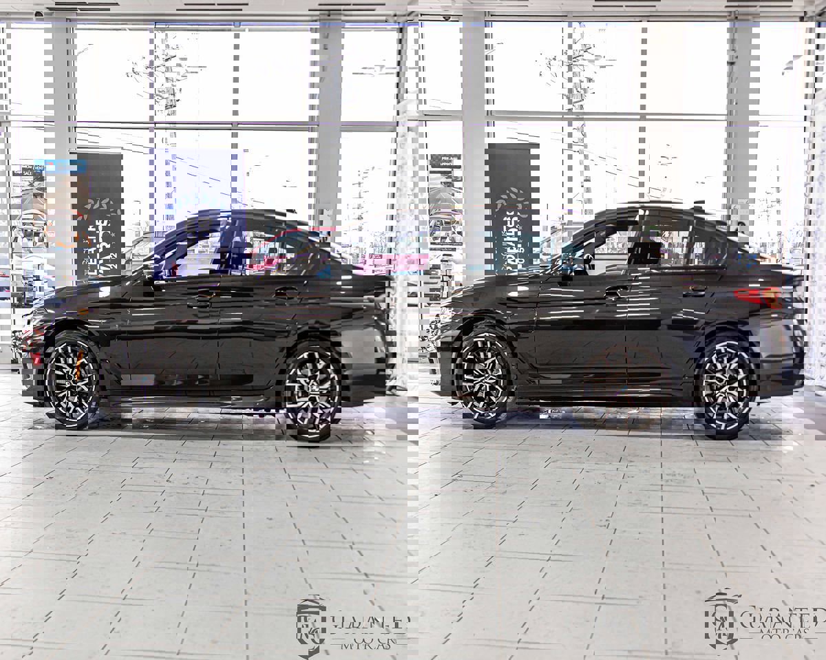 Used 2021 BMW 530e xDrive w/ Executive Package image 6