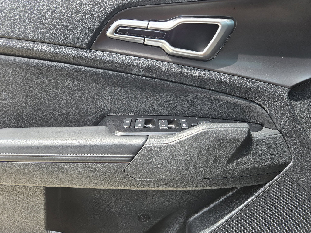 Certified 2023 Kia Sportage EX image 25