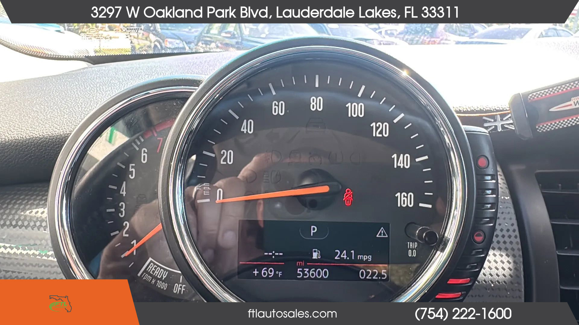 Used 2015 MINI Cooper 4-Door Hardtop image 52