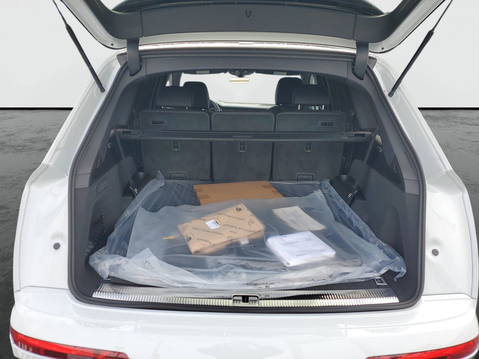 New 2026 Audi Q7 3.0T Premium Plus image 9