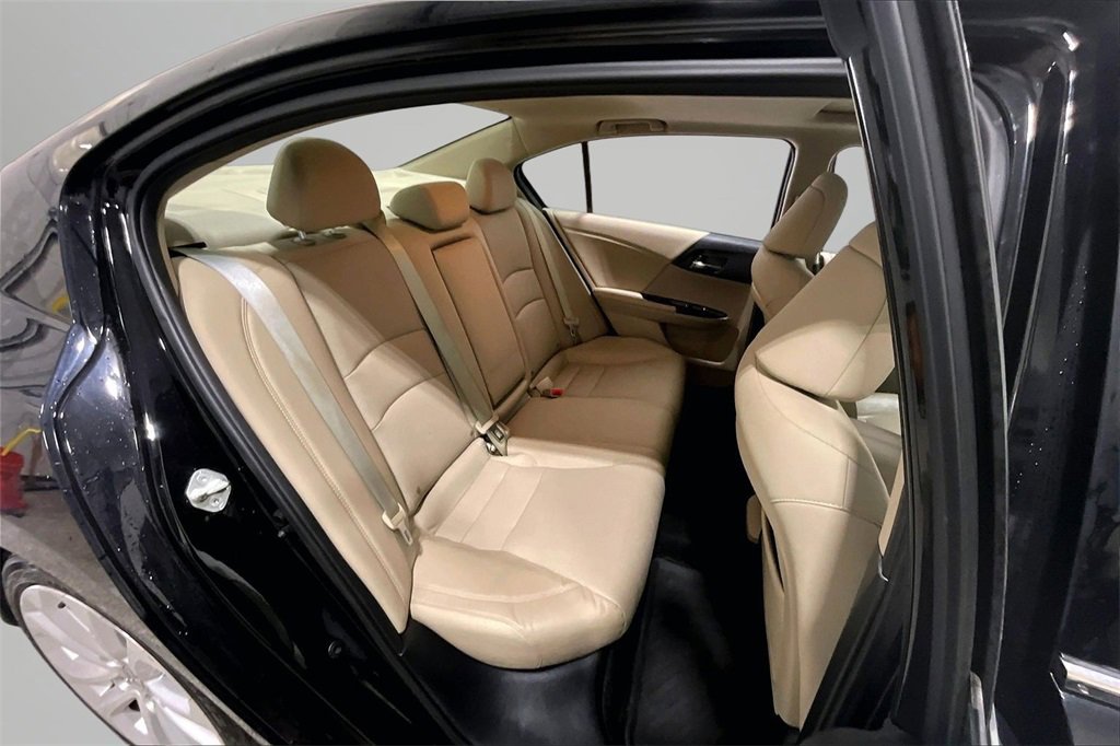 Used 2014 Honda Accord Touring image 24