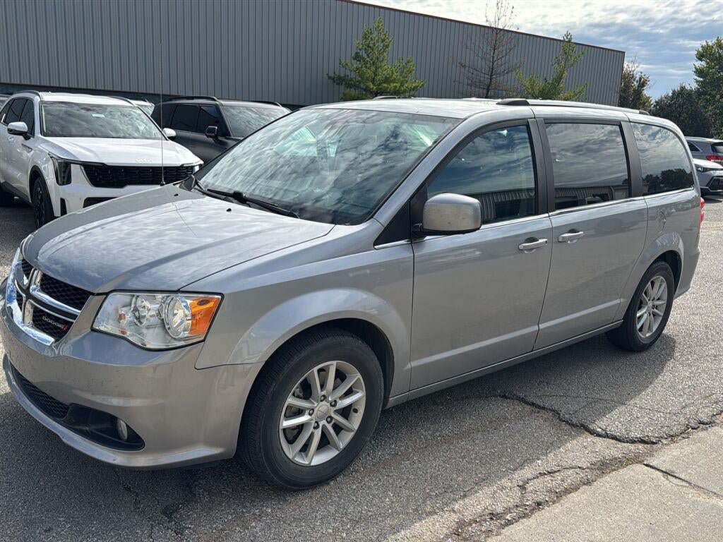 Used 2019 Dodge Grand Caravan SXT FWD image 9