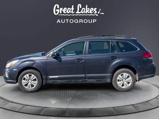 Used 2010 Subaru Outback 2.5i AWD/4WD image 2