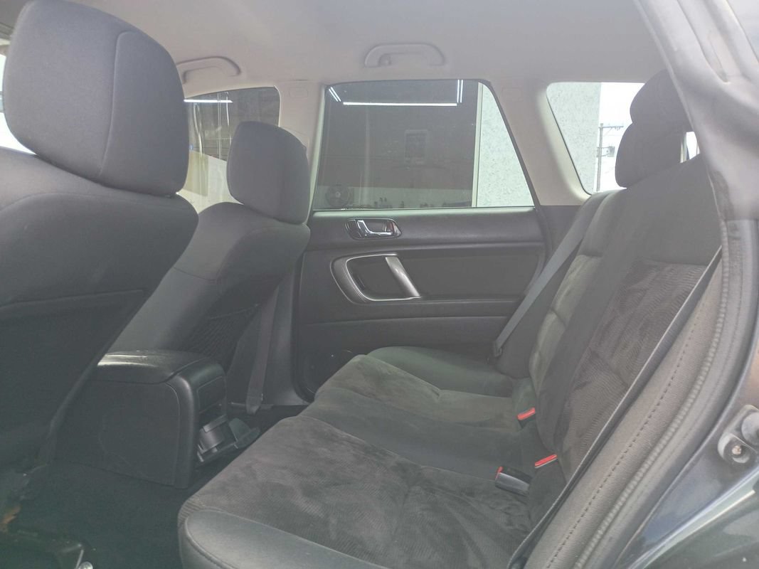 Used 2009 Subaru Outback 2.5i Special Edition AWD/4WD image 14
