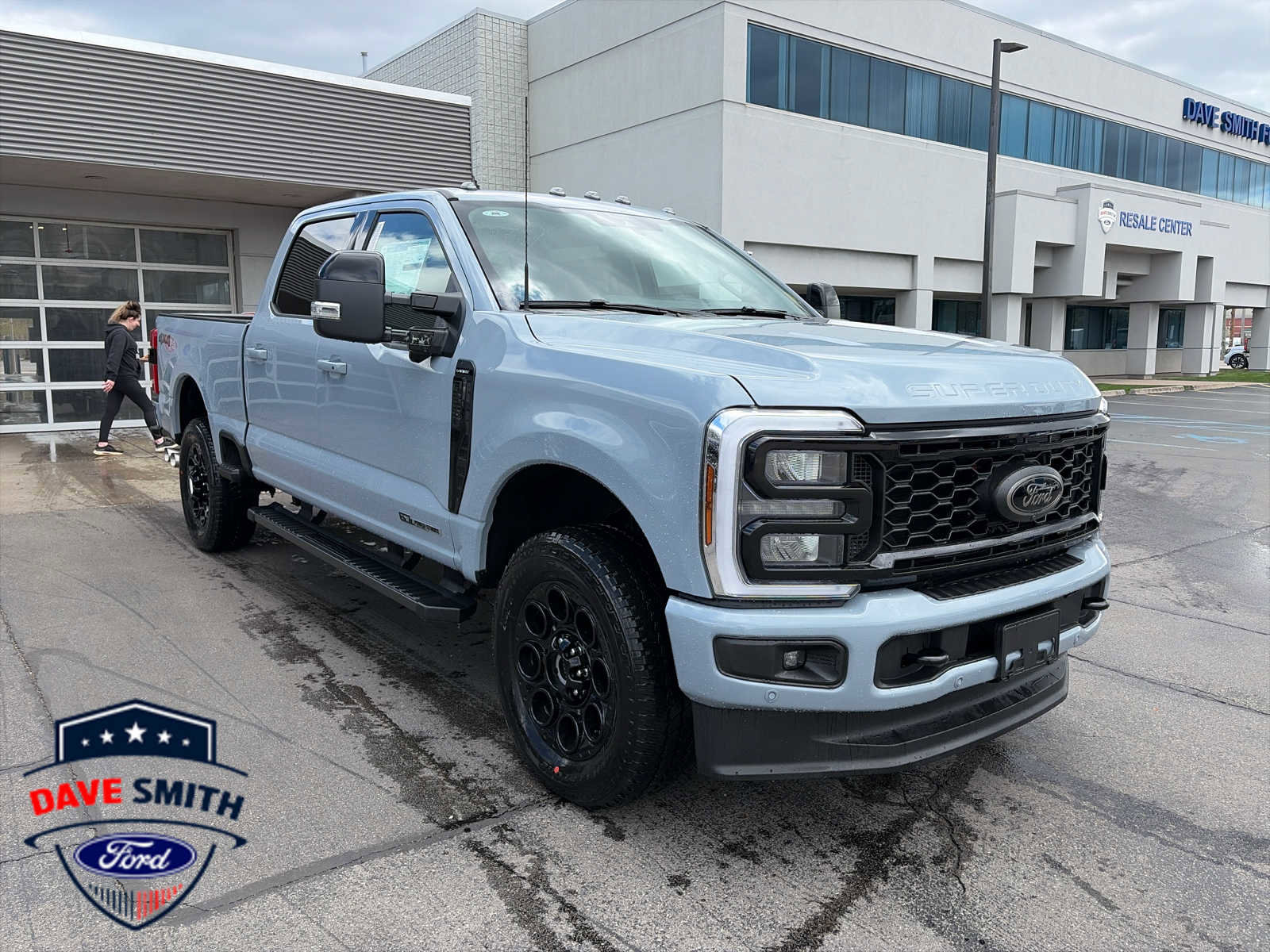 New 2026 Ford F350 Lariat w/ Black Appearance Package