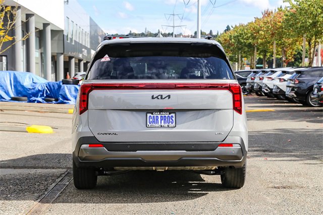 New 2026 Kia Carnival SX image 16