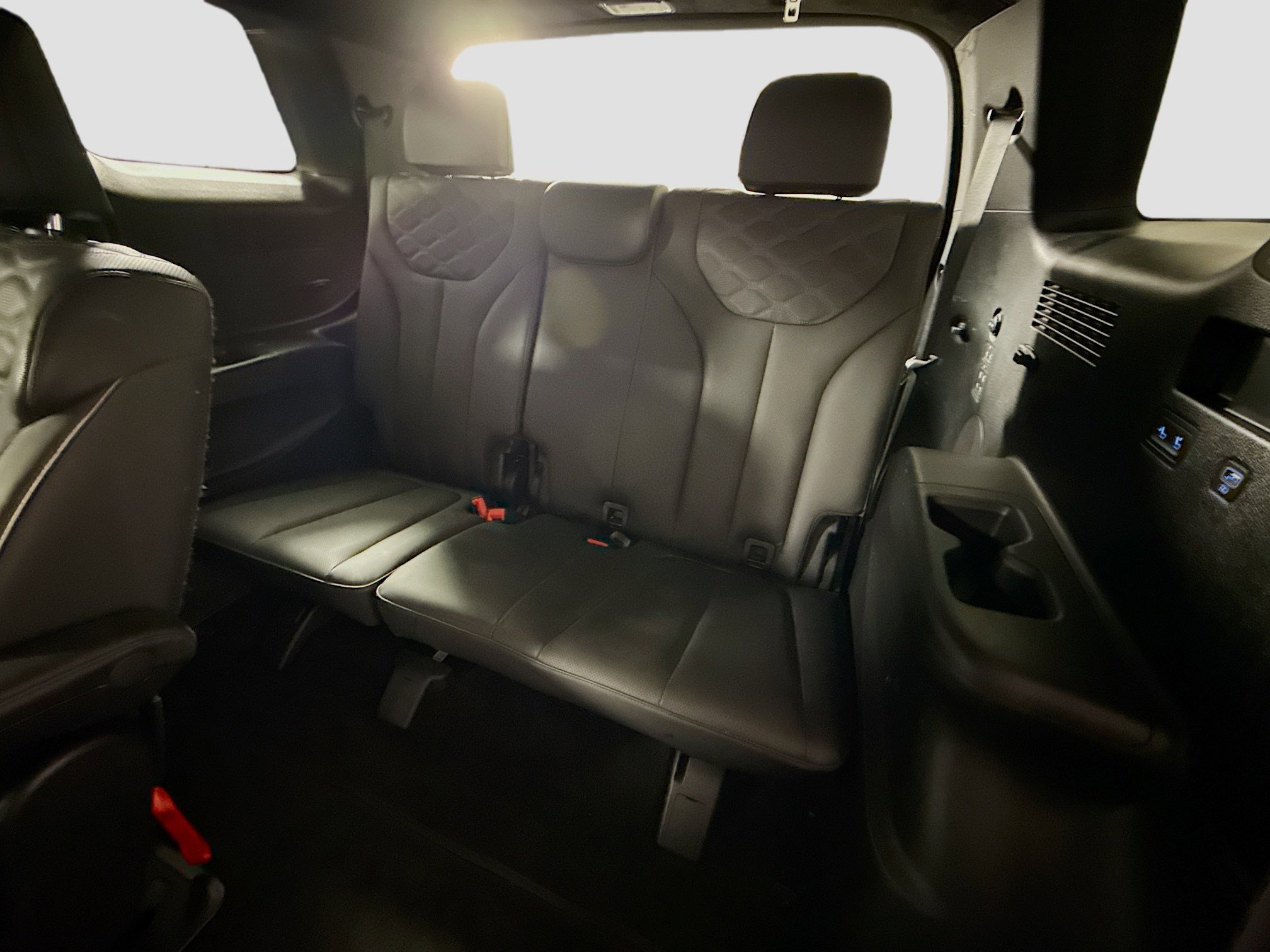 Used 2022 Hyundai Palisade Calligraphy image 42