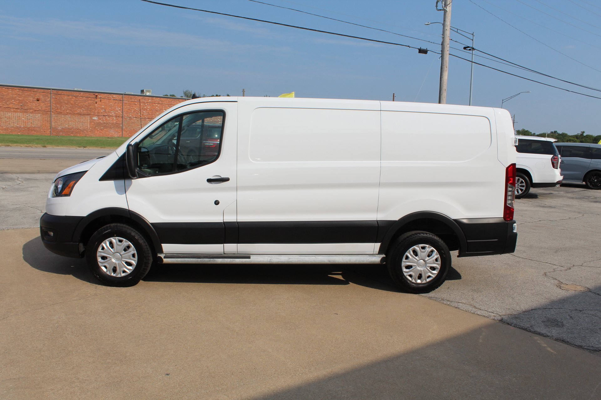 Used 2025 Ford Transit 250 Low Roof w/ Exterior Upgrade Package RWD image 9