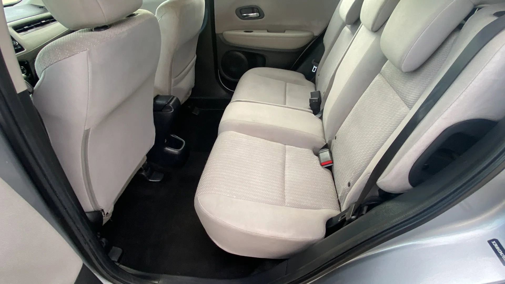 Used 2017 Honda HR-V LX image 13