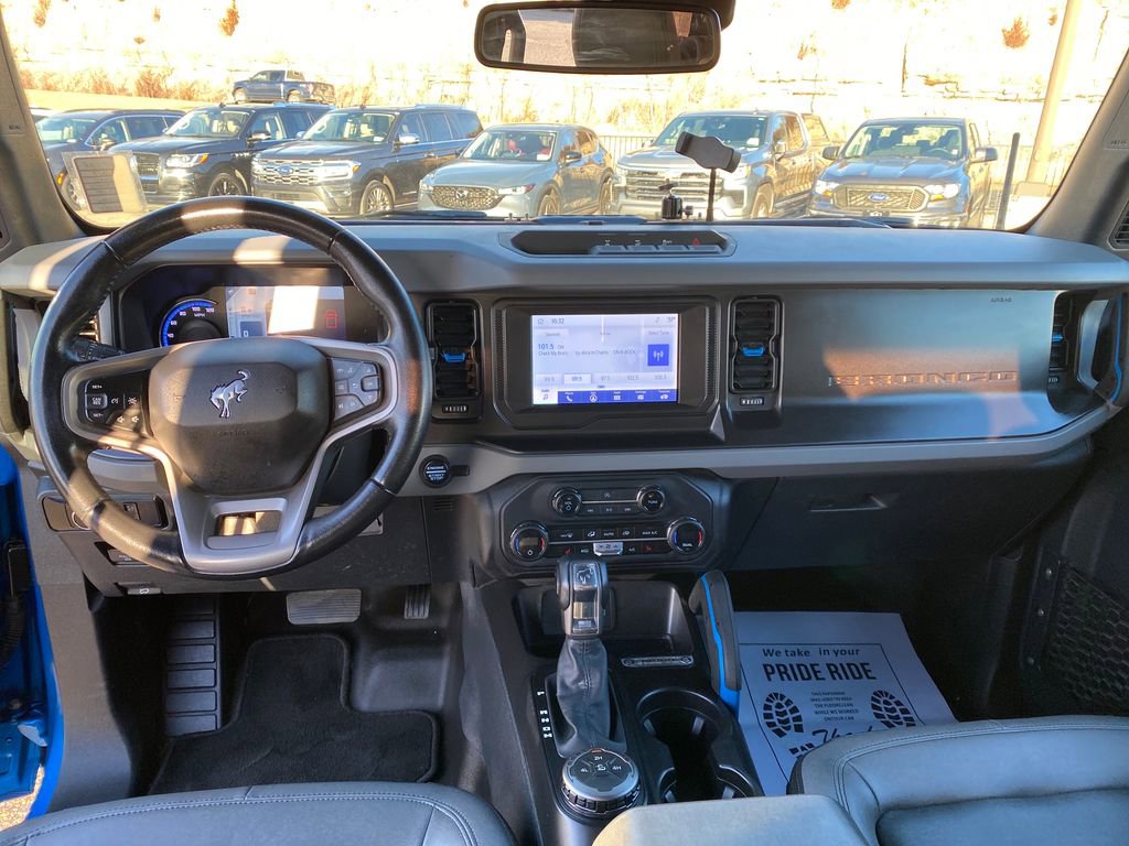 Used 2023 Ford Bronco Black Diamond image 14