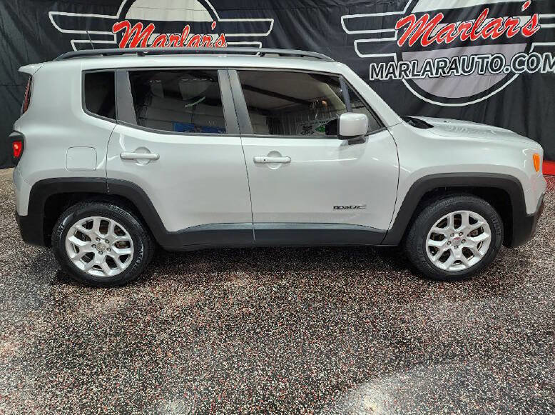 Used 2018 Jeep Renegade Latitude FWD image 8