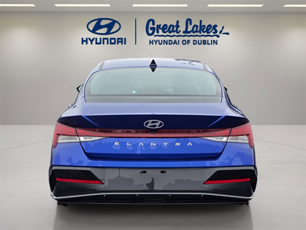 Certified 2024 Hyundai Elantra SEL w/ Convenience Package image 4