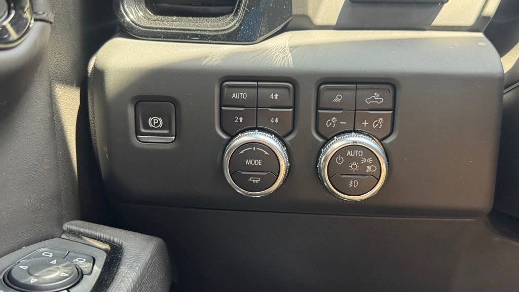 Used 2024 GMC Sierra 1500 AT4X AWD/4WD image 23