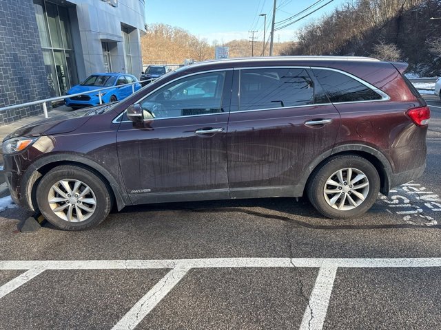 Used 2016 Kia Sorento LX w/ LX Convenience Package