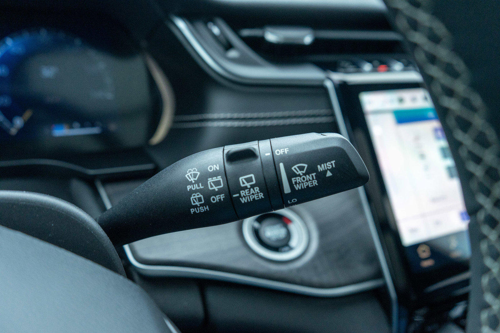 Used 2023 Jeep Grand Cherokee L Limited w/ Luxury Tech Group II image 27