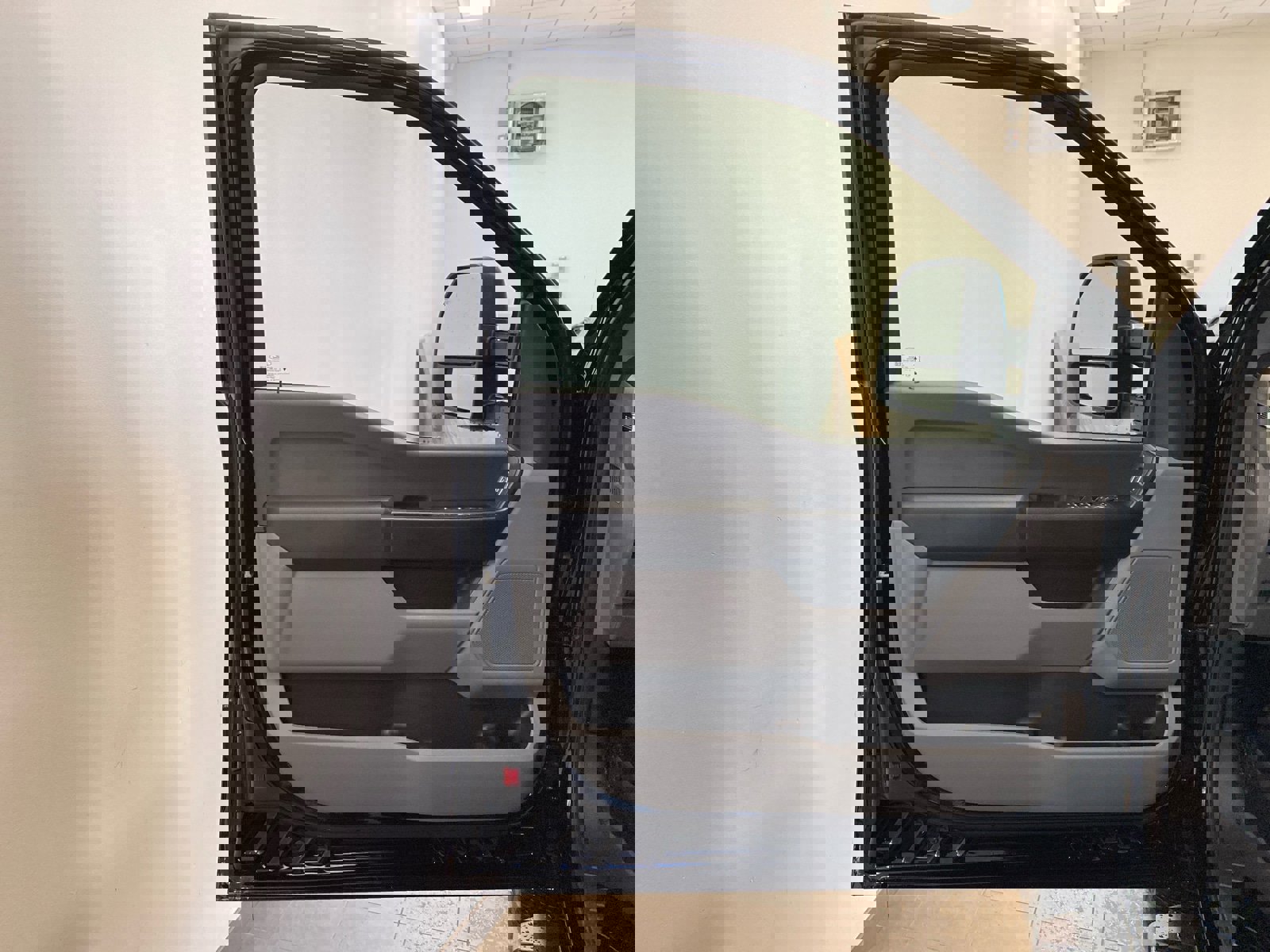 New 2026 Ford F250 XL w/ XL Chrome Package image 9