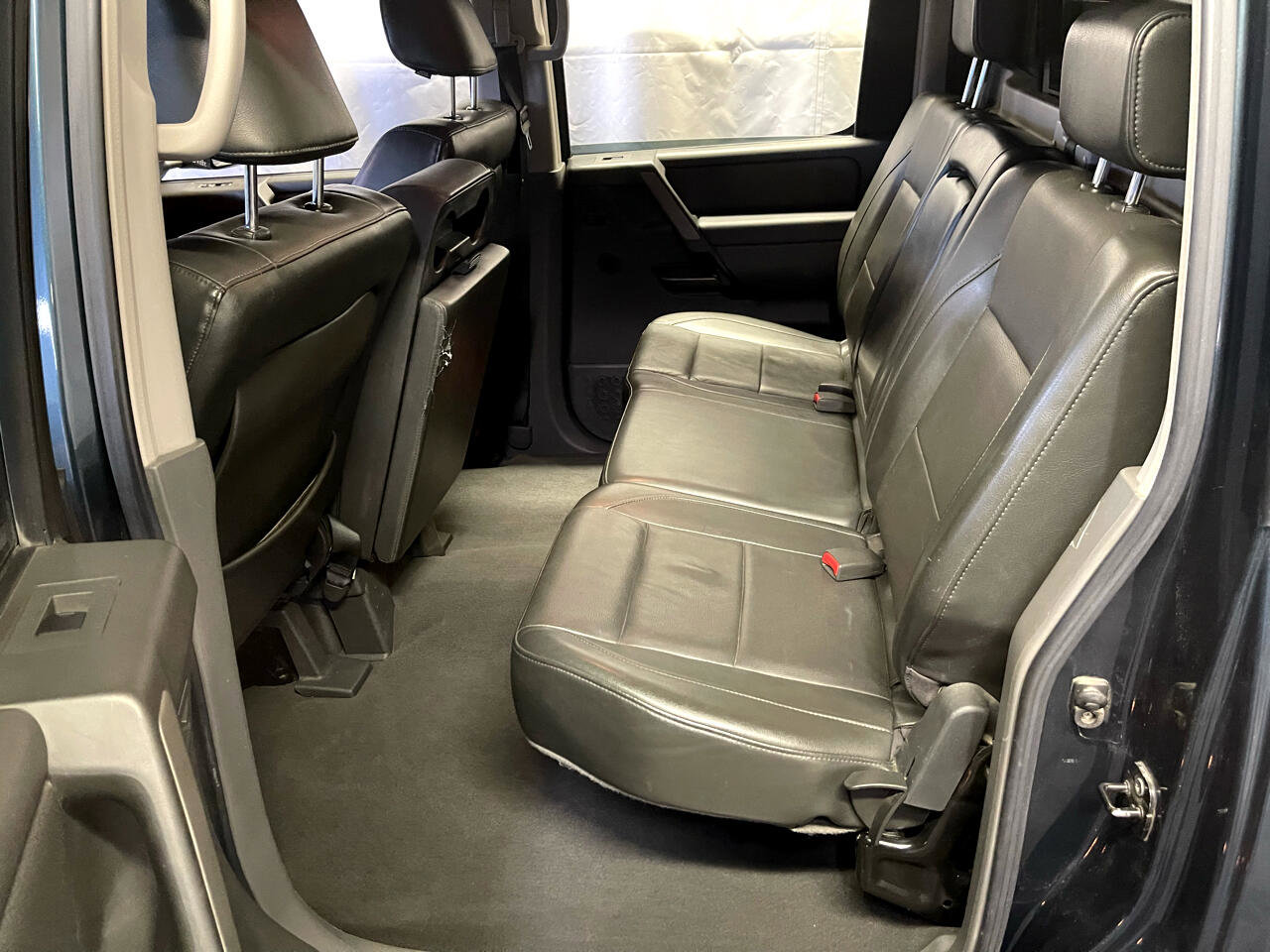 Used 2006 Nissan Titan LE w/ (R02) LE Off-Road Pkg image 21