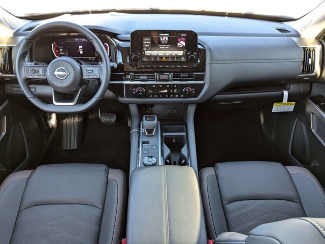 New 2025 Nissan Pathfinder Platinum w/ Cargo Package image 17