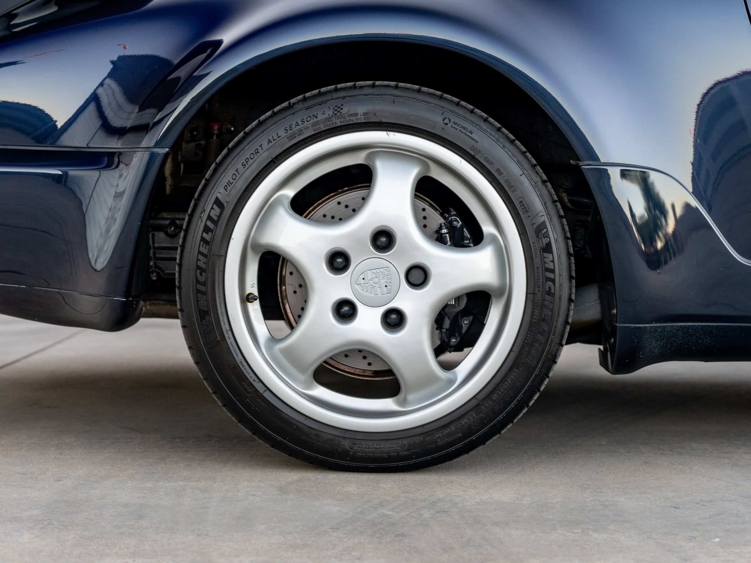 Used 1992 Porsche 911 Turbo RWD image 32