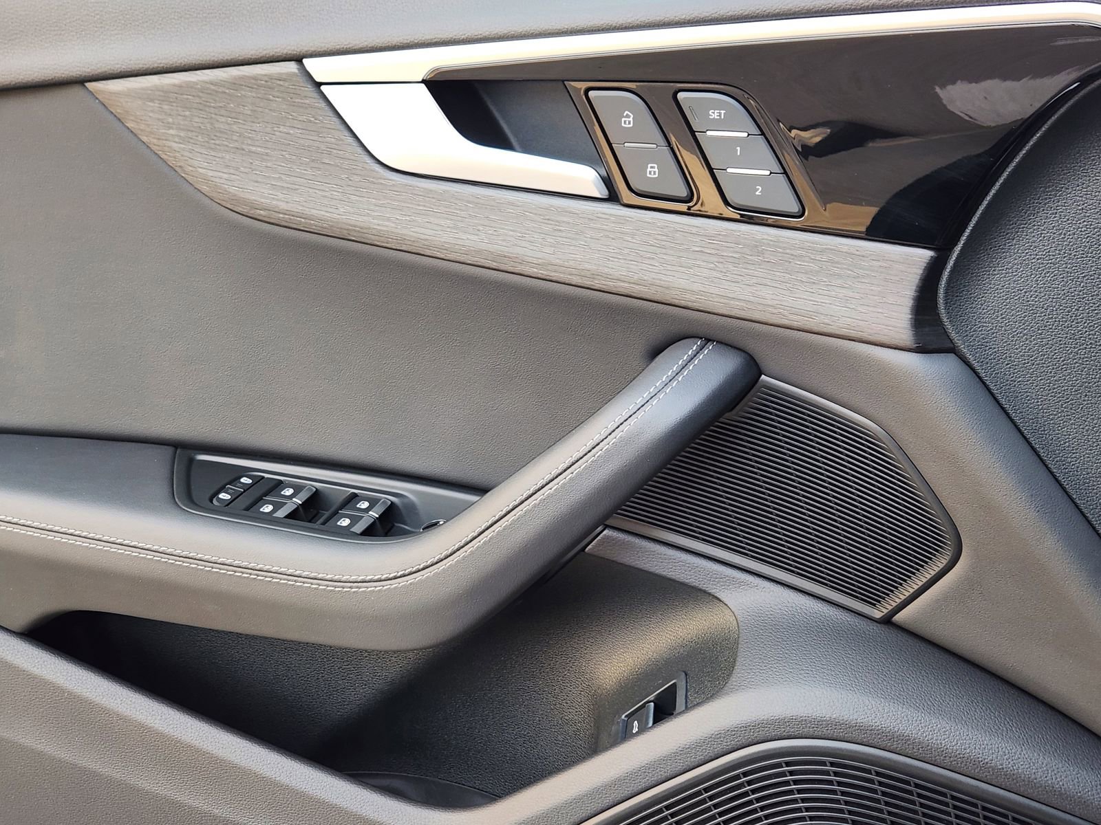 Used 2024 Audi A4 2.0T Premium Plus image 27