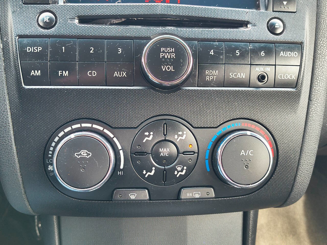 Used 2010 Nissan Altima 2.5 S w/ Convenience Pkg FWD image 14