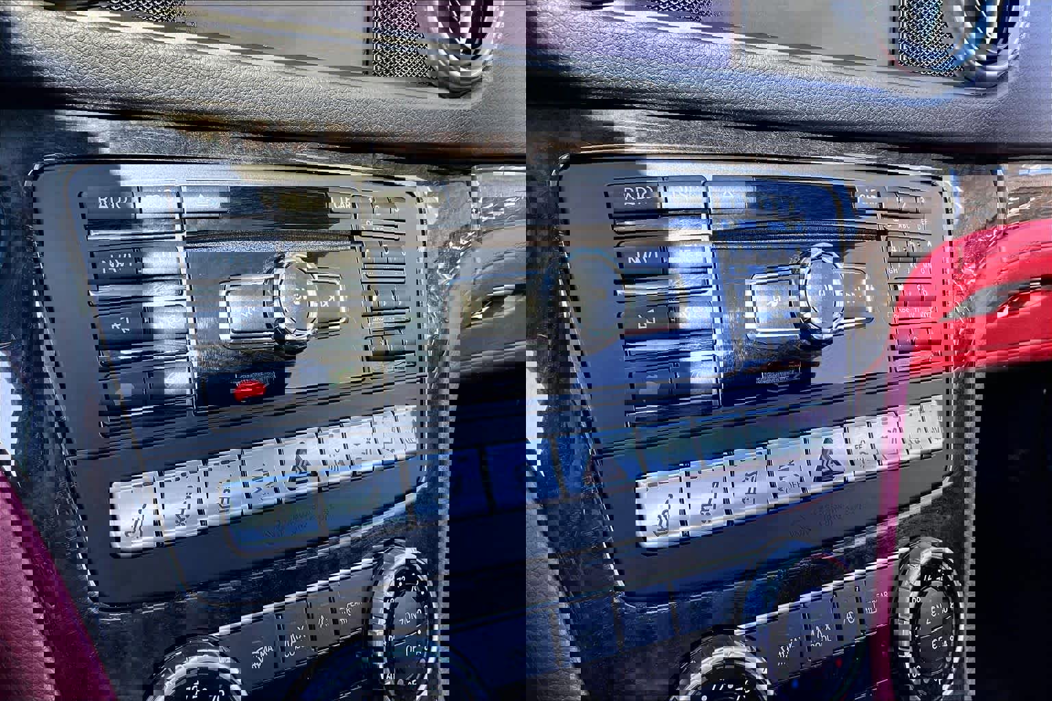 Used 2016 Mercedes-Benz SL 550 image 29