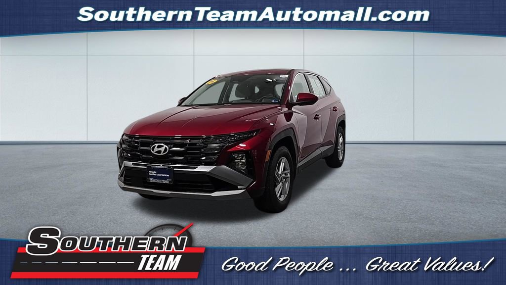 Certified 2025 Hyundai Tucson SE AWD/4WD image 1