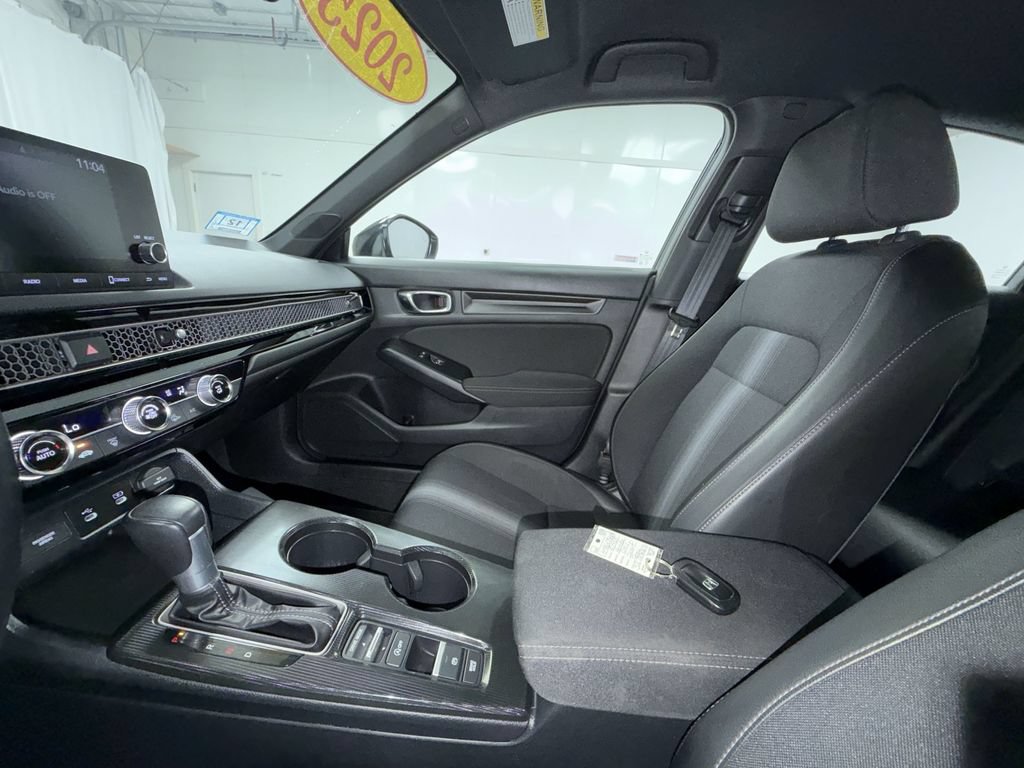 Used 2025 Honda Civic Sport image 25