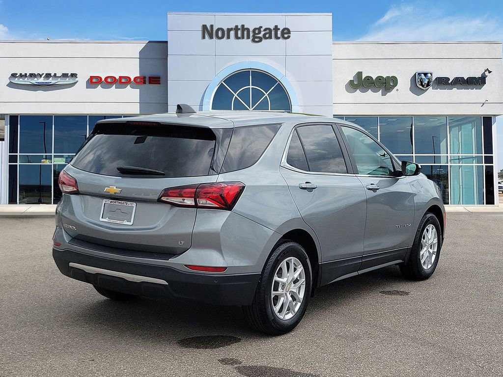 Used 2024 Chevrolet Equinox LT FWD image 4