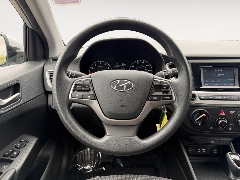Used 2021 Hyundai Accent SE FWD image 13