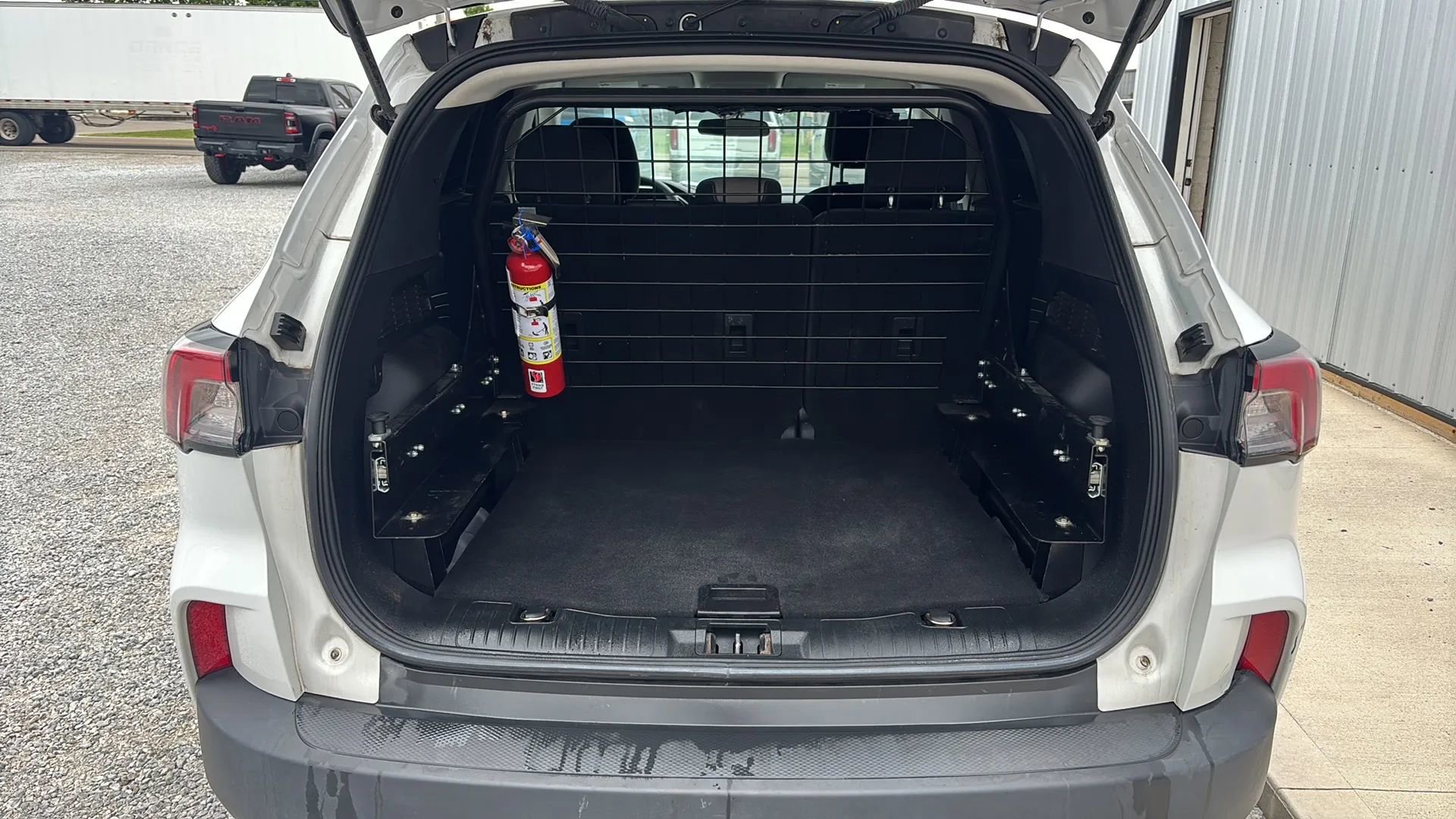 Used 2021 Ford Escape SE FWD image 5