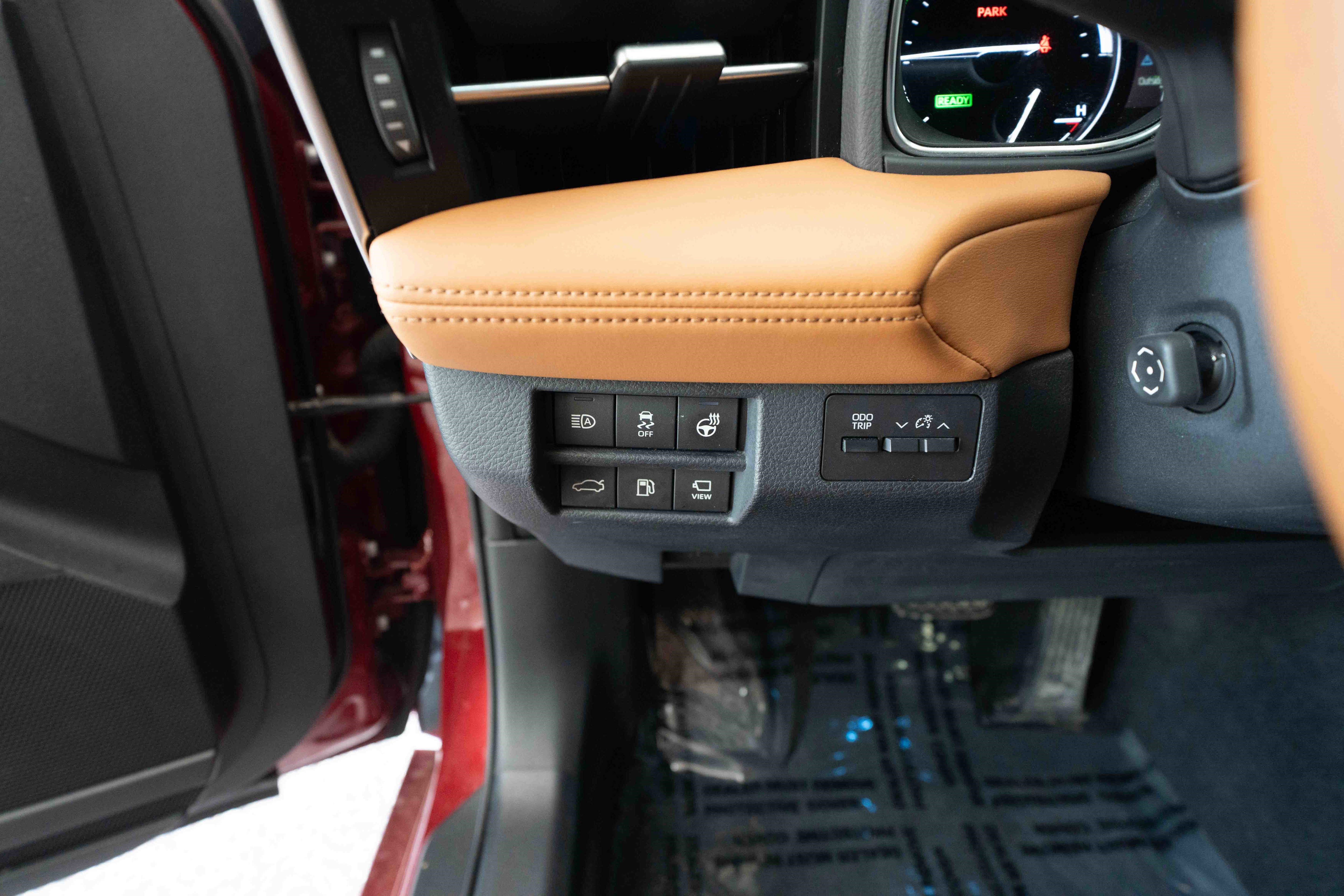 Certified 2020 Toyota Avalon Limited w/ Advanced Safety Package image 12
