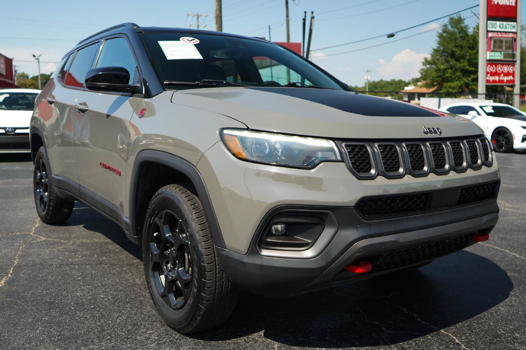 Used 2023 Jeep Compass Trailhawk w/ Trailhawk Elite Group AWD/4WD image 38