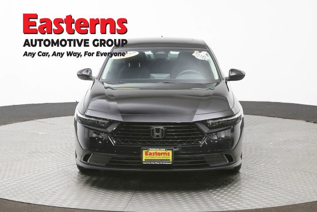 Used 2023 Honda Accord EX image 2