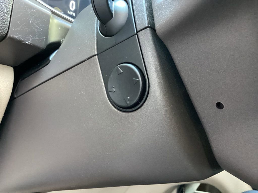 Used 2019 Lincoln Nautilus Select image 63